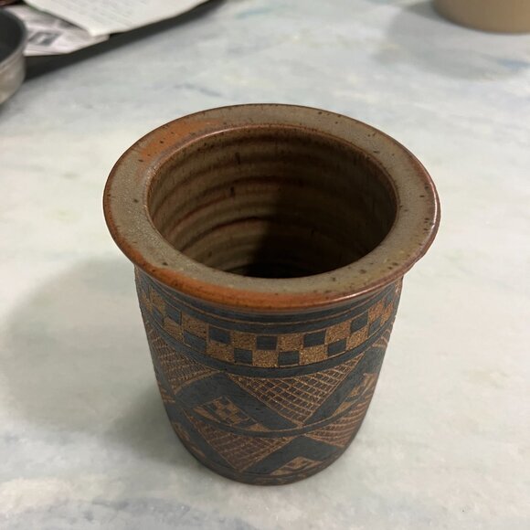 1992 Artisan Vase Deborah DD Tinsman Tribal Ceramic Sgraffito Pottery Art VTG - Picture 5 of 14